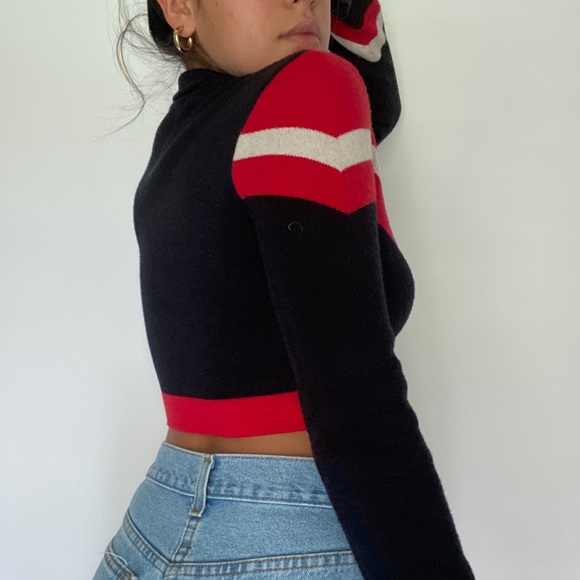 Long sleeve crop top - Picture 2 of 3